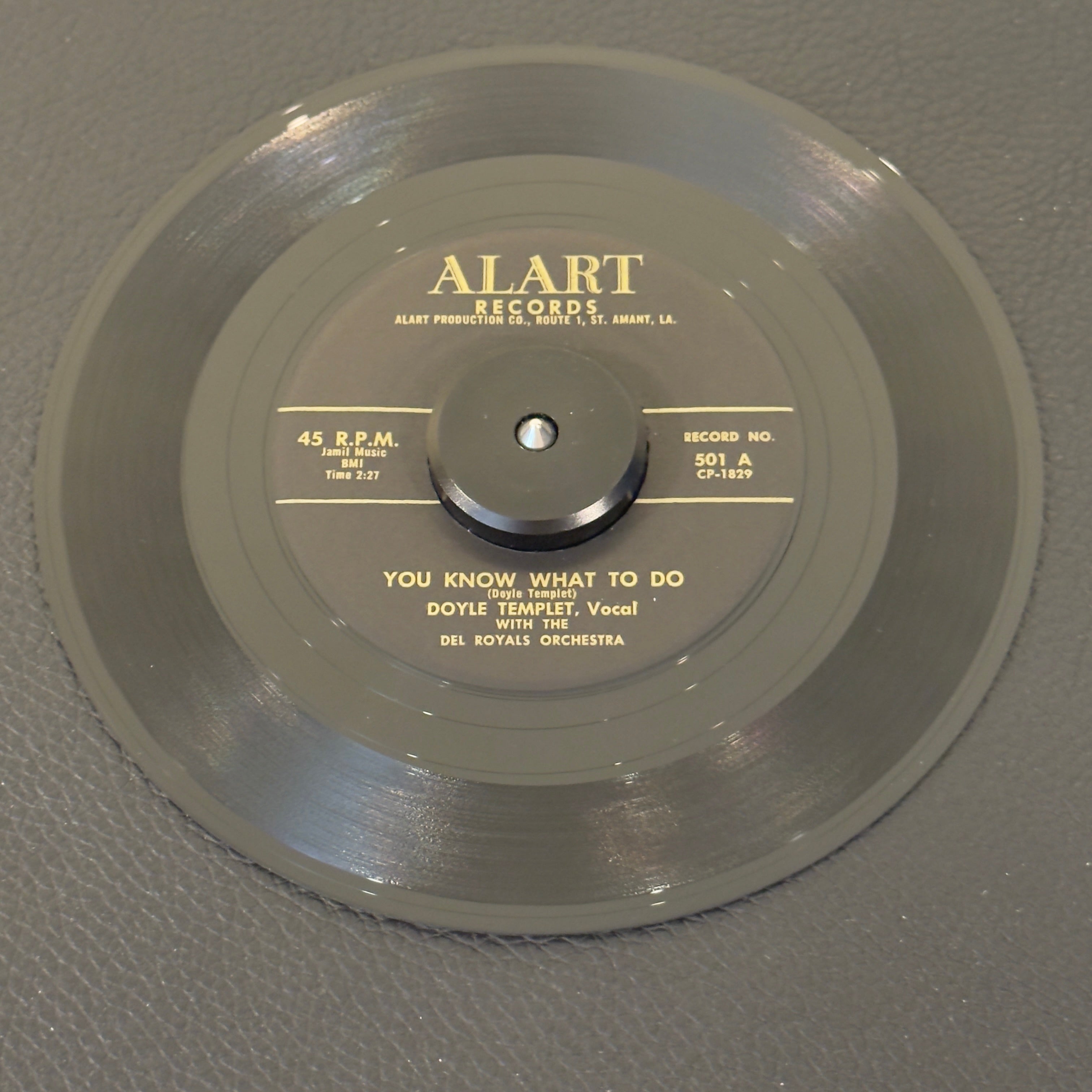 7" vinyl record by Templet, Doyle featuring "You Know What To Do/Waiting All Alone", released on Alart Records (501), in VG+ (Very Good Plus) condition, classic analog collectable for turntable playback. Textbook example of early raw swamp-rock and rock & roll, combining driving percussion with Templet’s sharp vocal delivery.