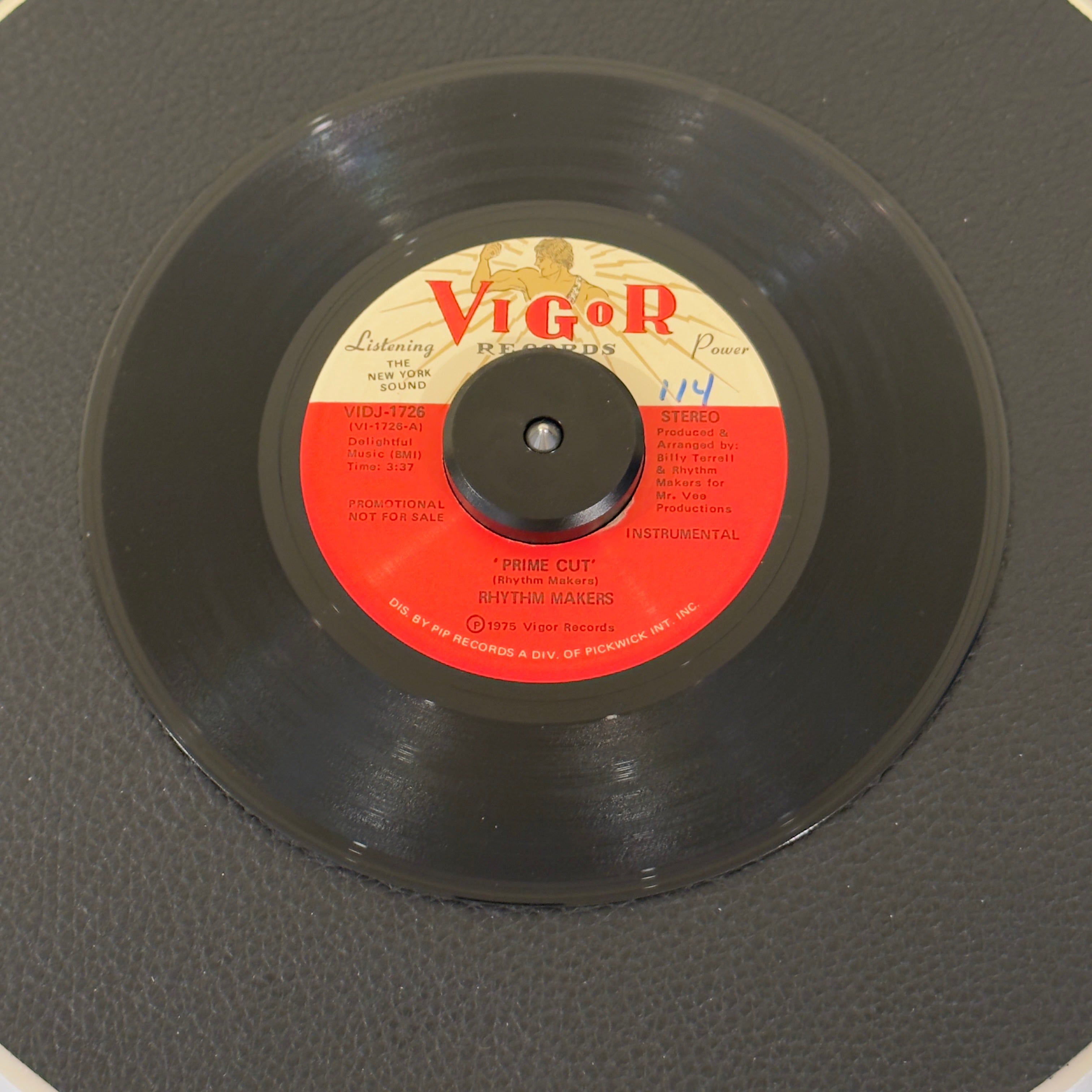 7" vinyl record by Rhythm Makers featuring "Prime Cut (Stereo)/Prime Cut (Mono)", released on Vigor Records (VIDJ-1726), in VG+ (Very Good Plus) condition, classic analog collectable for turntable playback. Fantastic 1975 original Promotional Pressing. Before changing their name to CQ and later evolving into the legendary funk band Raydio, this group specialized in East Coast funk.  WOL.