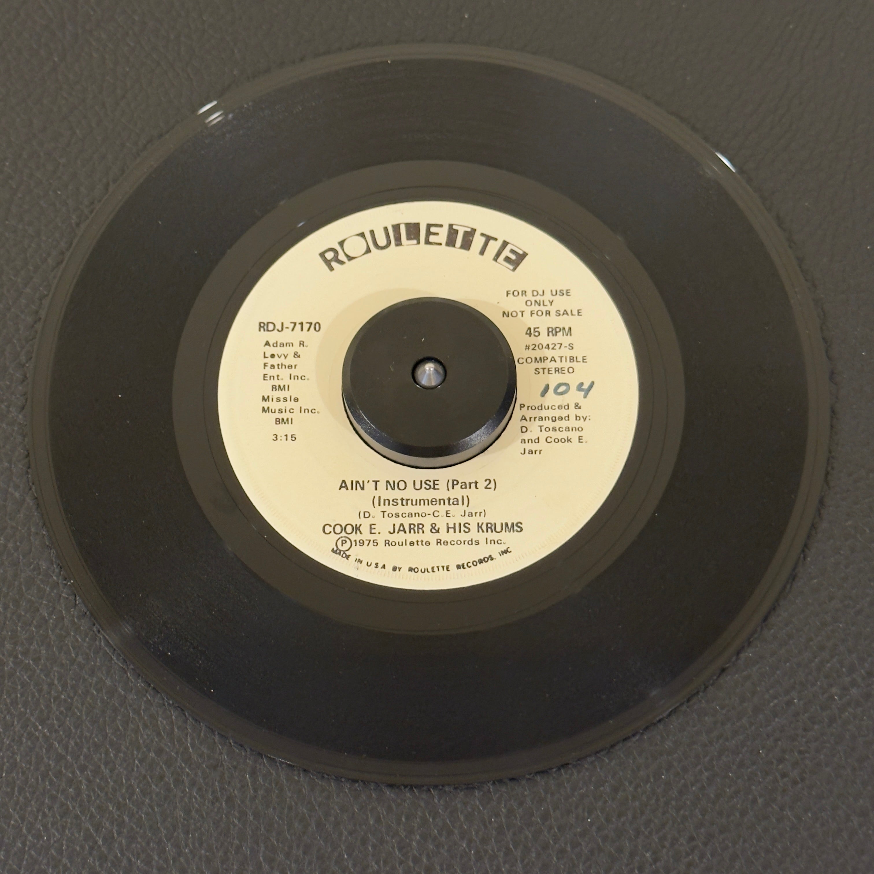 Jarr, Cook E. & His Crumbs - Ain't No Use / (Part 2) (Instrumental)