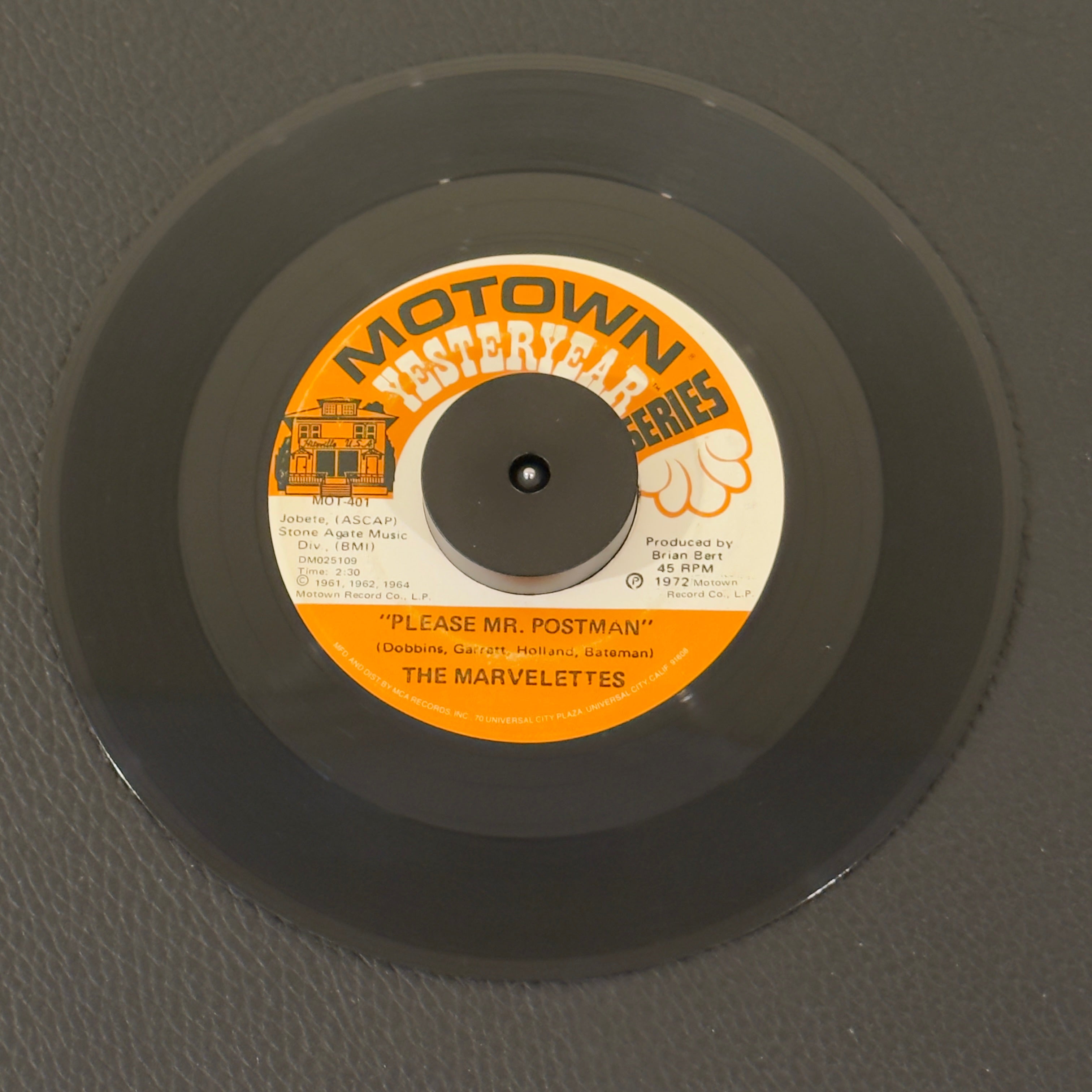 7" vinyl record by Marvelettes, The featuring "Please Mr. Postman/Twistin' Postman", released on Motown Yesteryear (MOT-401), in VG (Very Good) condition, classic analog collectable for turntable playback. Motown Yesteryear Series - Repress.