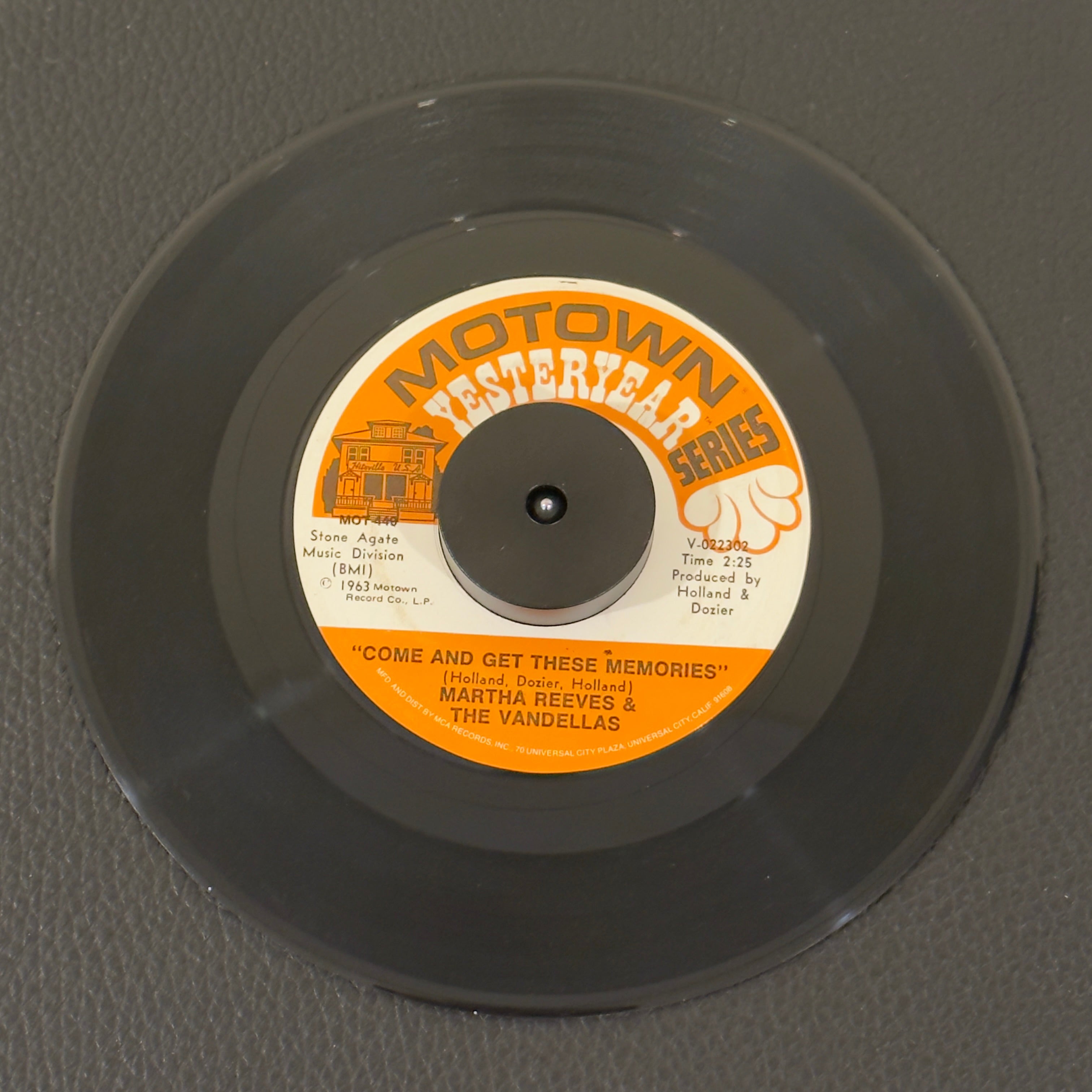 7" vinyl record by Reeves, Martha & The Vandellas featuring "Come And Get These Memories/Love Is Like A Heat Wave", released on Motown Yesteryear (MOT-449), in VG+ (Very Good Plus) condition, classic analog collectable for turntable playback. Motown Yesteryear Series - Repress - Plastic Enterprise Pressing.